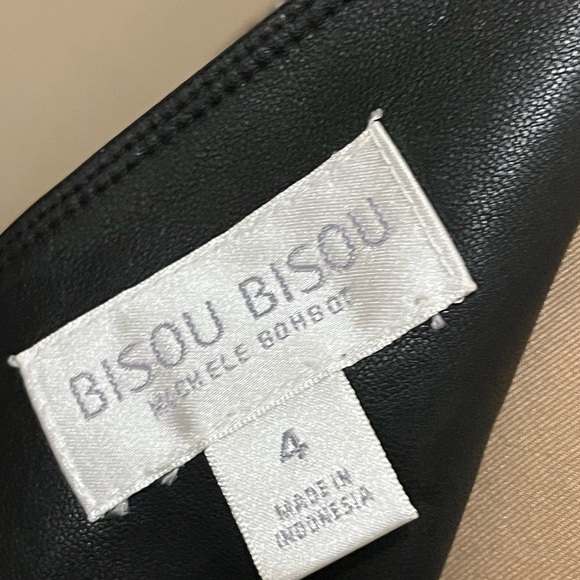 BISOU BISOU PENCIL
SKIRT W/FAUX LEATHER
WAISTBAND, size 4 - Picture 5 of 5